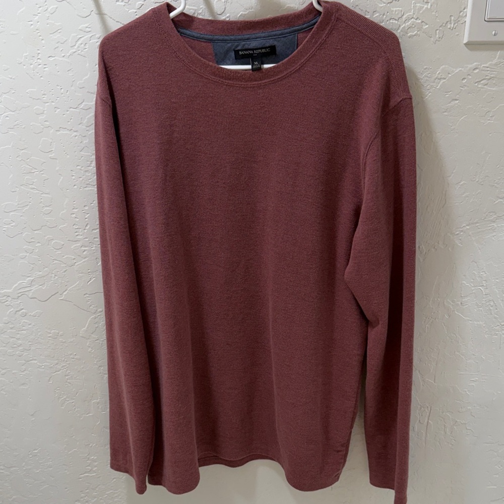 Banana Republic Men's Maroon Knit Lightweight Sweater - XL